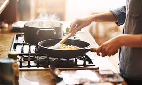Mơ thấy nấu ăn đánh con gì